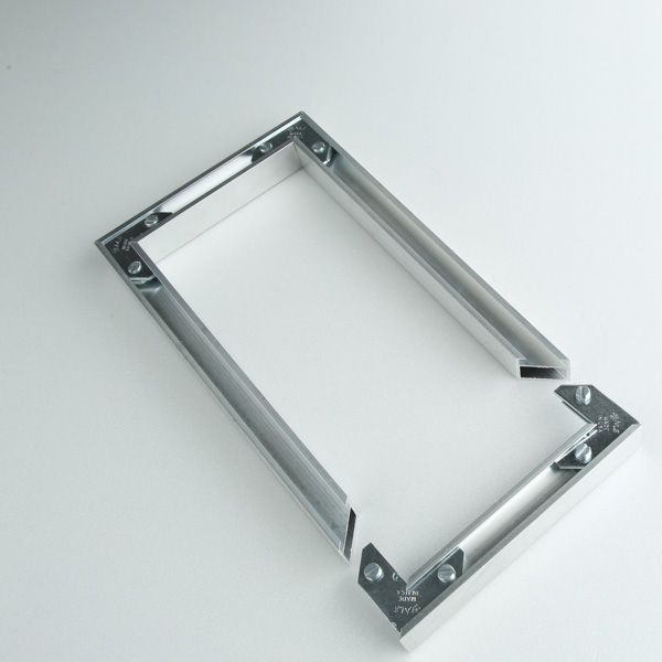 Châssis rentrant sur mesure